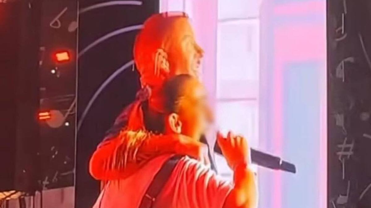 Fugitive recherchée: pincée par la police... après avoir été invitée sur scène par Macklemore