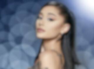 Un homme armé d’un couteau arrêté chez elle