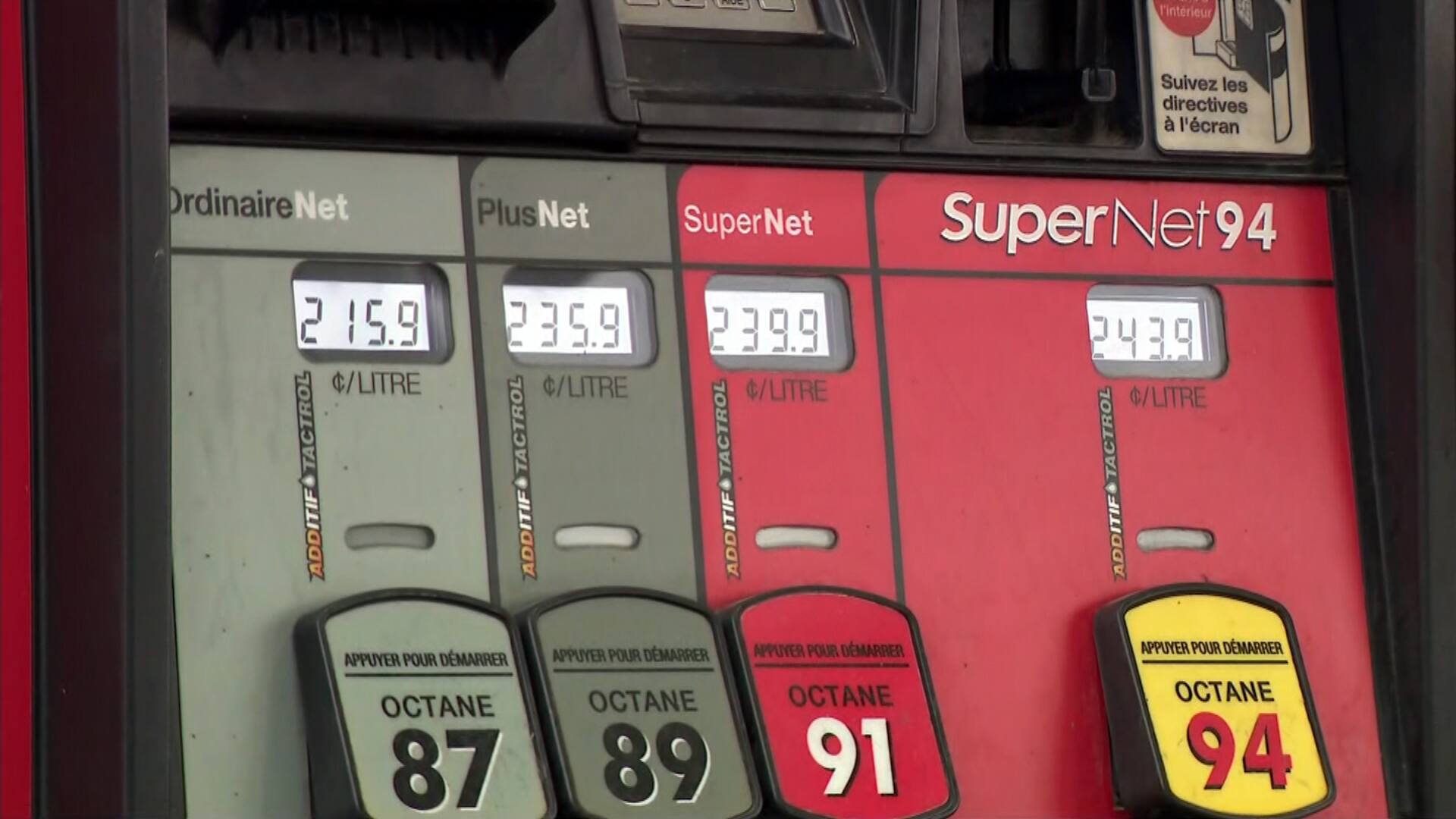 L'essence passe &agrave; 2,15.9$ /L