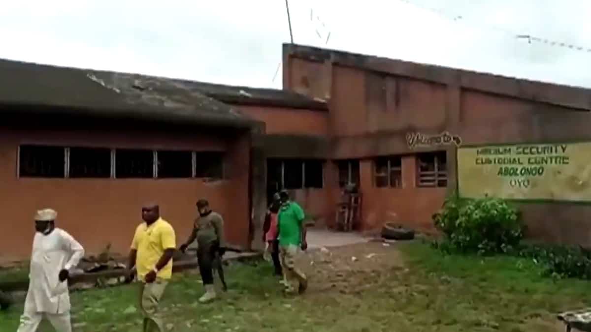 Attaque de prison au Nigeria: 575 détenus en fuite