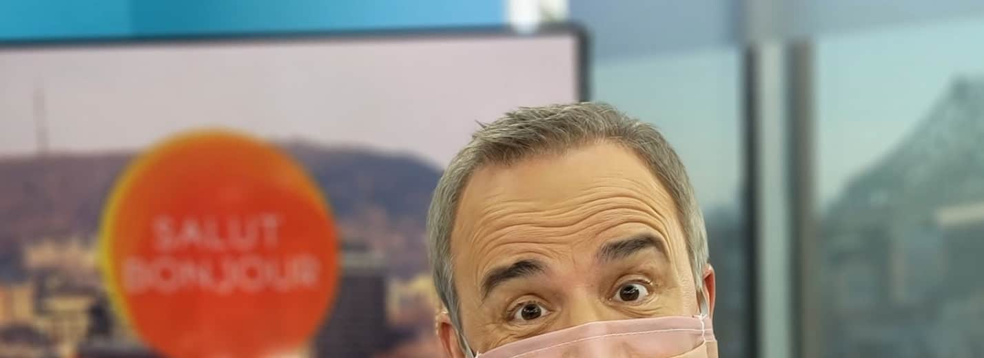 Gino Chouinard offre des masques très réalistes à son équipe et les gens adorent | 7 Jours