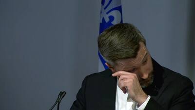 Gabriel Nadeau-Dubois démissionne de son poste de co-porte-parole de Québec solidaire: «Je suis usé», explique-t-il avec émotion