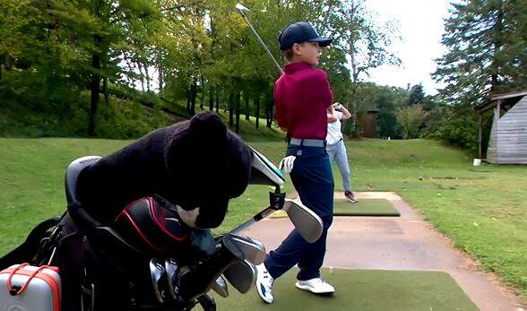 Un jeune garçon de TroisRivières passionné de golf côtoie les grands