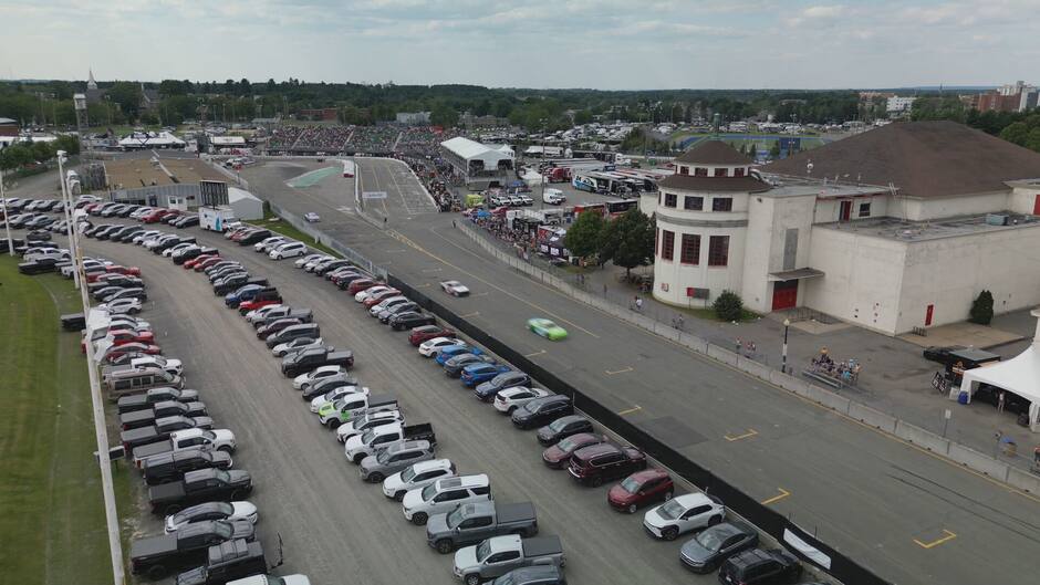 Grand Prix de TroisRivières plus de 100 000 amateurs de courses