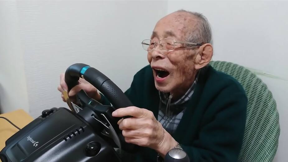 Image principale de l'article Un grand-papa fan des jeux de course