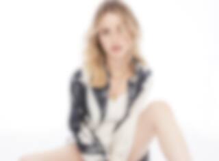 Alicia Moffet en grande première