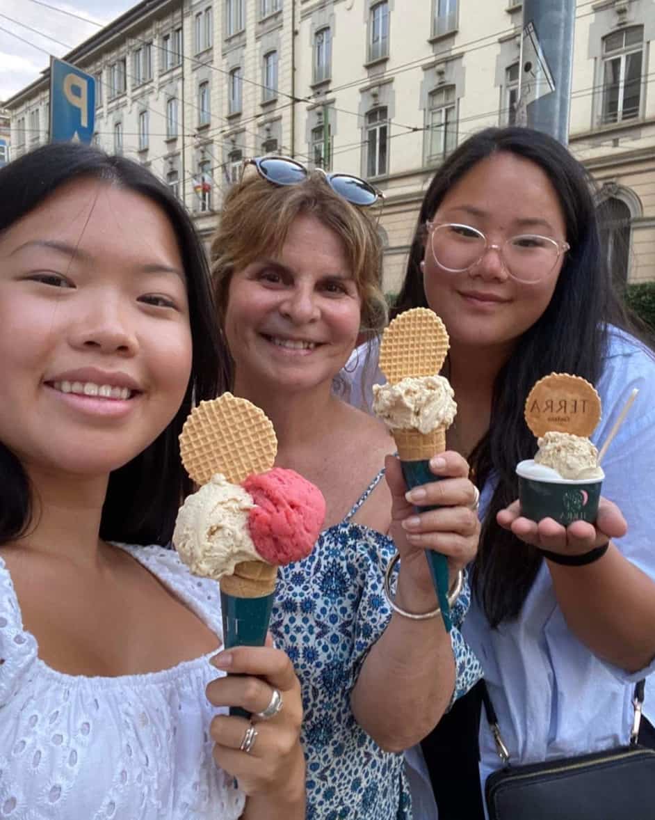 14 vedettes québécoises en voyage en Europe