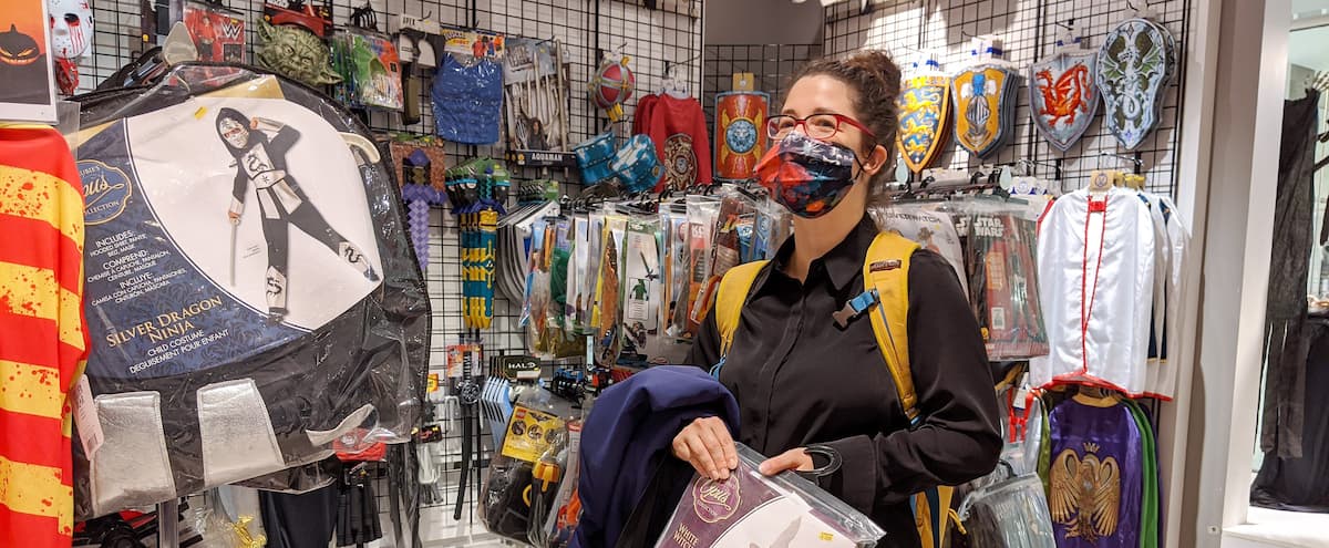 Little monsters, parents and happy traders 1