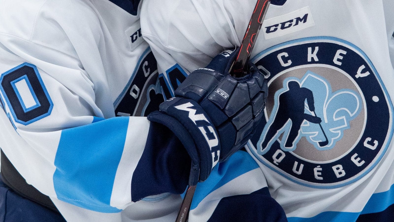 «Prenez votre téléphone et dénoncez» : Hockey Québec veut en finir avec les parents toxiques