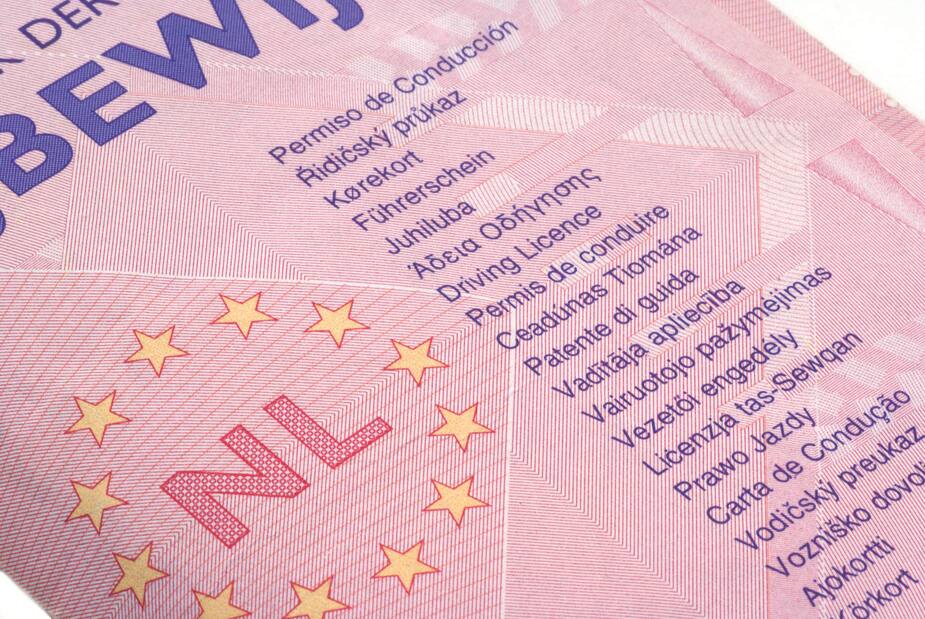 Image principale de l'article Essentiel, le permis de conduire international?