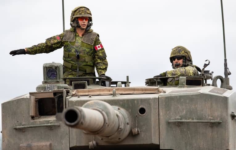 Danger de guerre: le Canada en première ligne