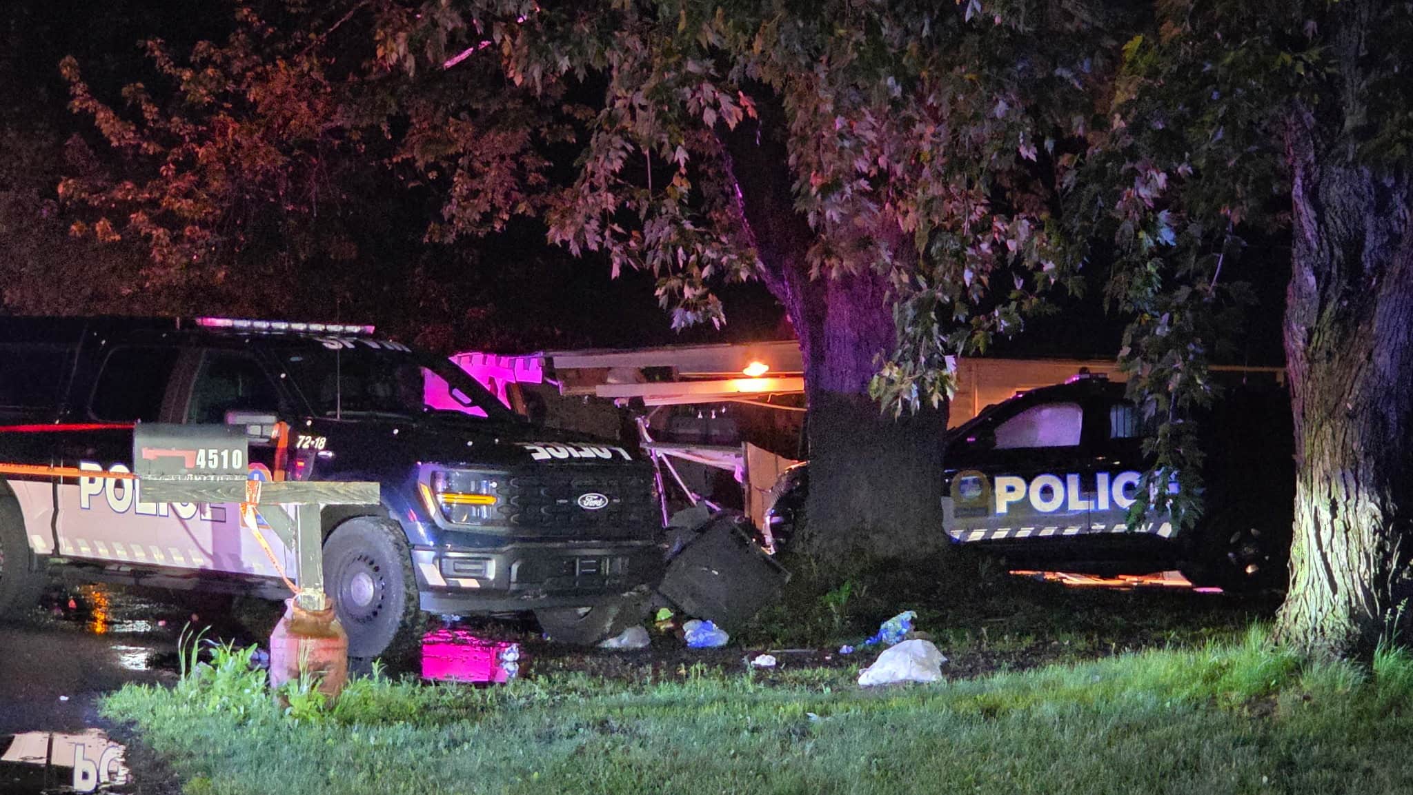 Un homme intoxiqué s'empare d'une voiture du SPVM et déclenche une poursuite impressionnante