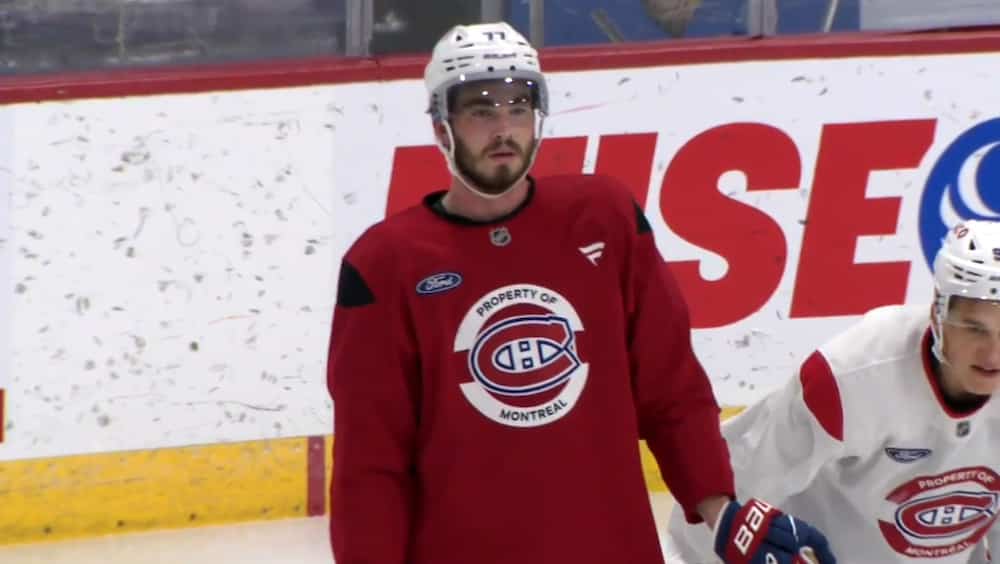 Kirby Dach de plus en plus à l'aise sur la patinoire