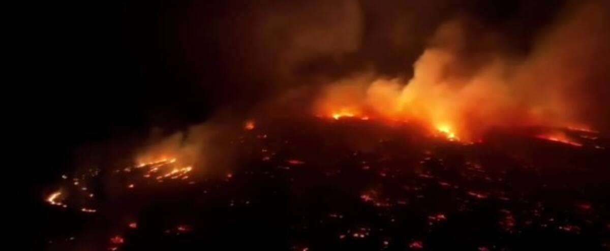 Incendies à Hawaï: au moins six morts, selon le maire de Maui