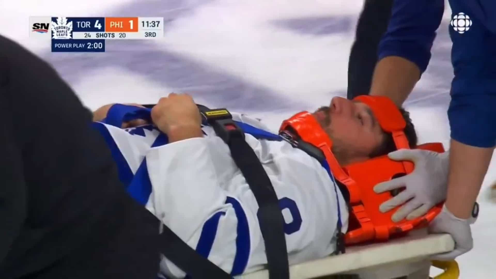 NHL: フィラデルフィアの非常に憂慮すべき場面
