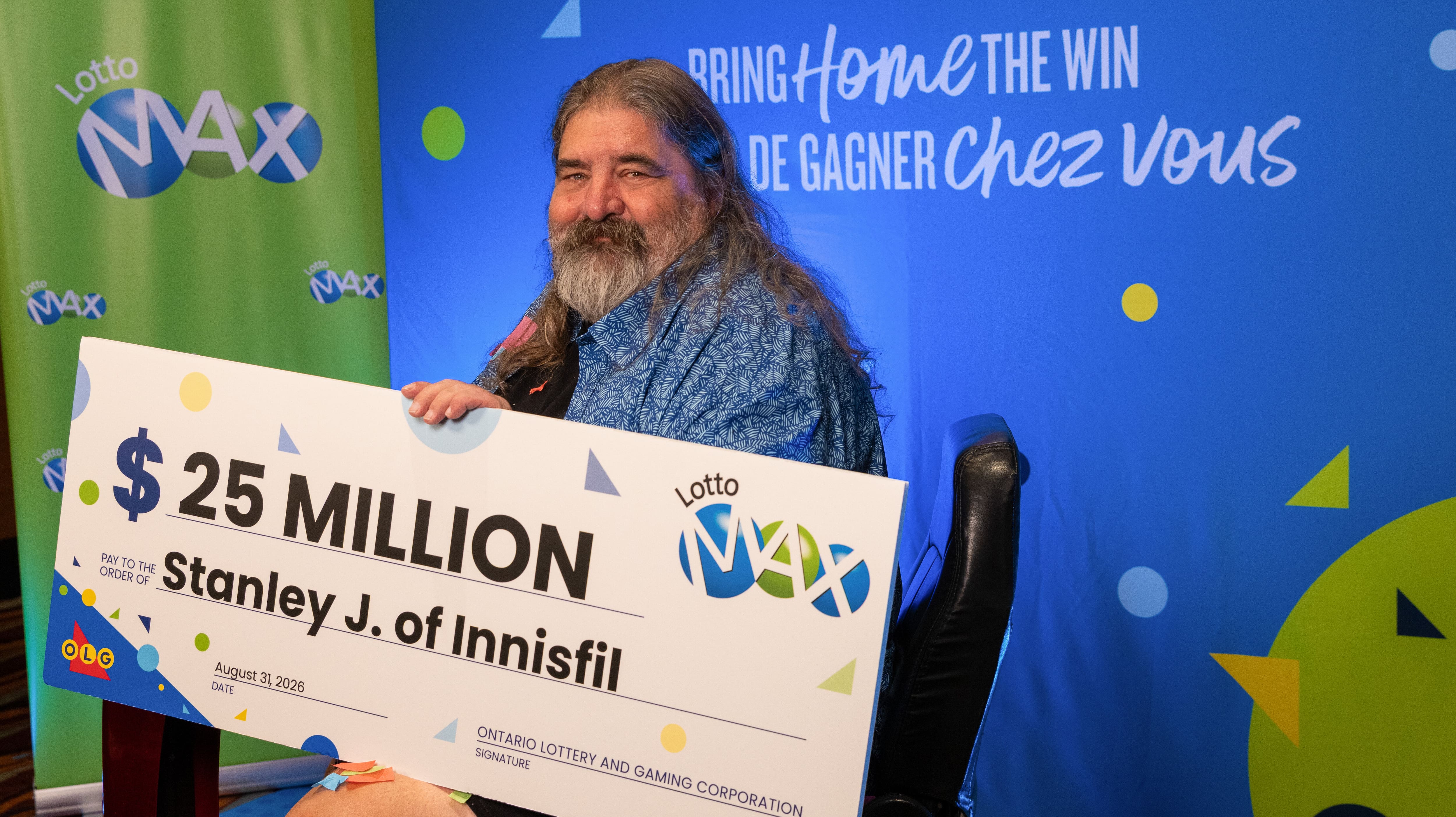 «Wow! Je suis vraiment millionnaire!»: un ancien plombier remporte 25 M$ en Ontario