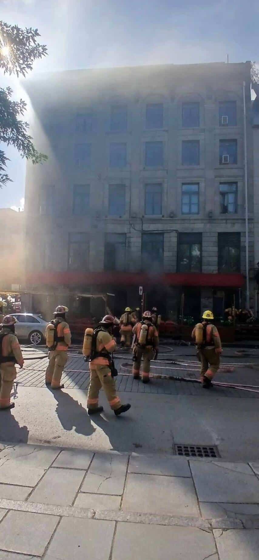 Un incendie &eacute;clate dans un restaurant de la place Jacques-Cartier au Vieux-Port
