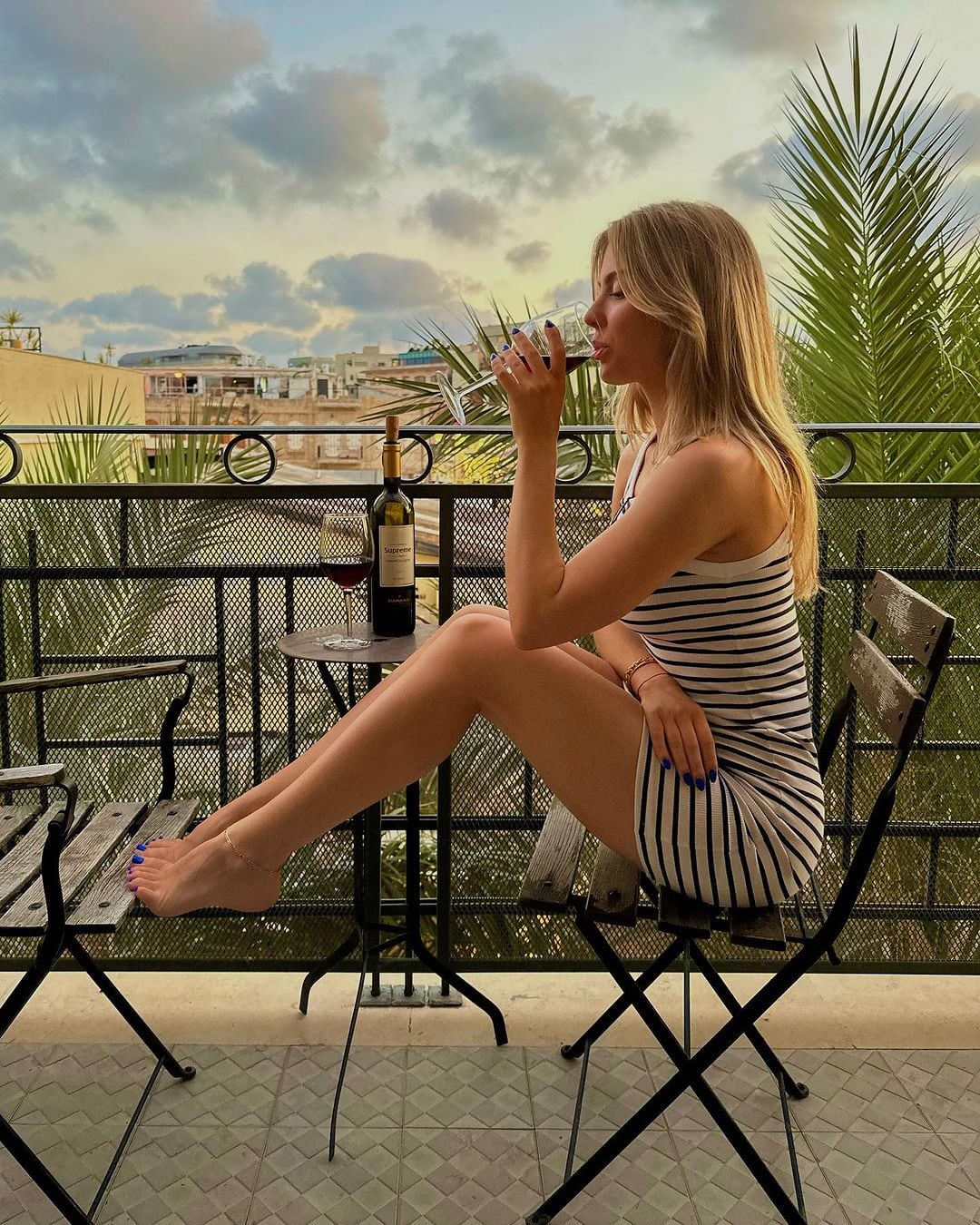 Pédicure: les 5 couleurs de l’été 2024