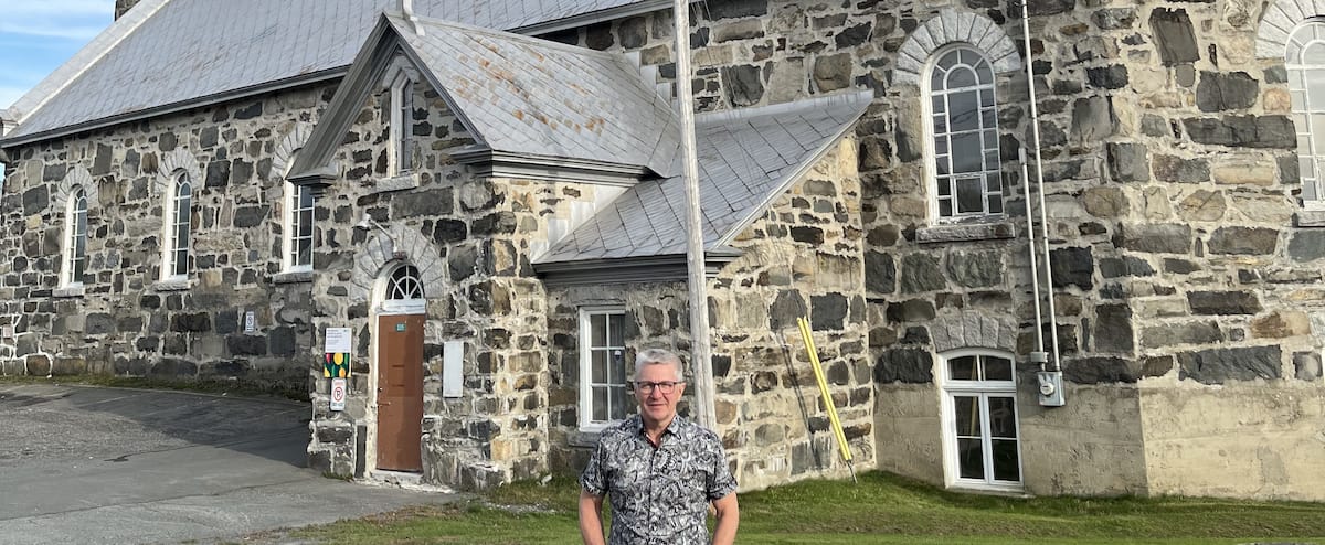 Un Beauceron achète une église 1$ pour y faire pousser des légumes et aider les gens dans le besoin