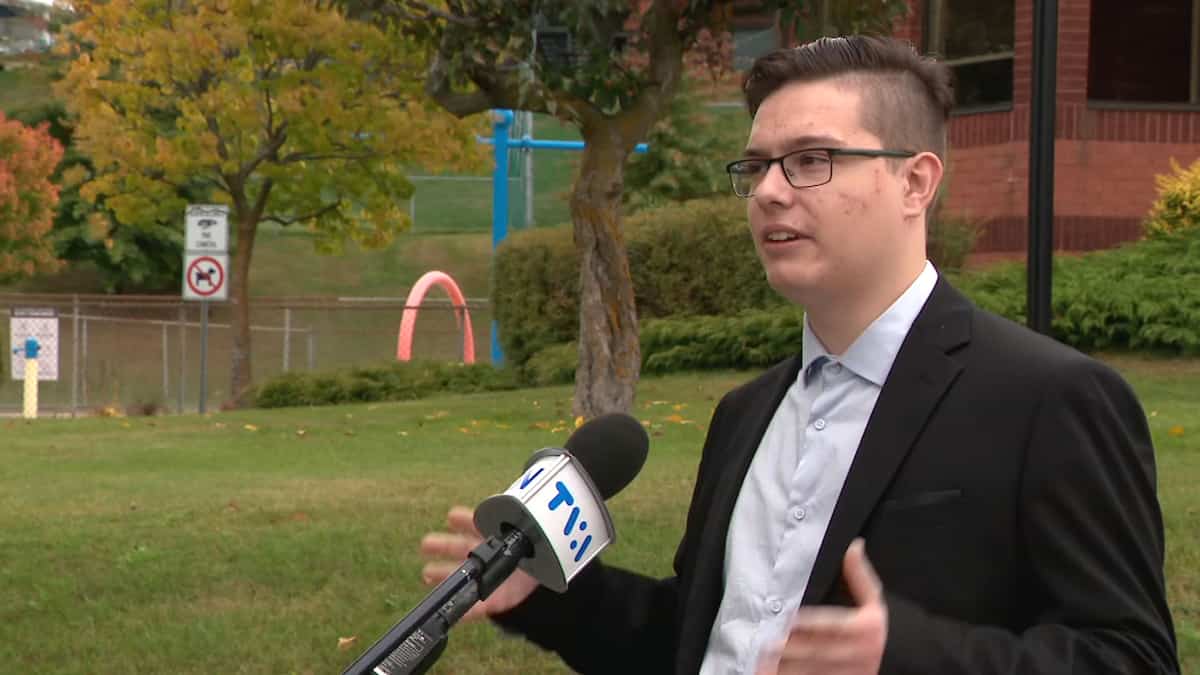 Pierreville: 18 ans et candidat à la mairie