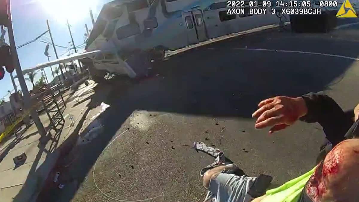 À VOIR | Sauvetage in extrémis d'un pilote d'avion à Los Angeles