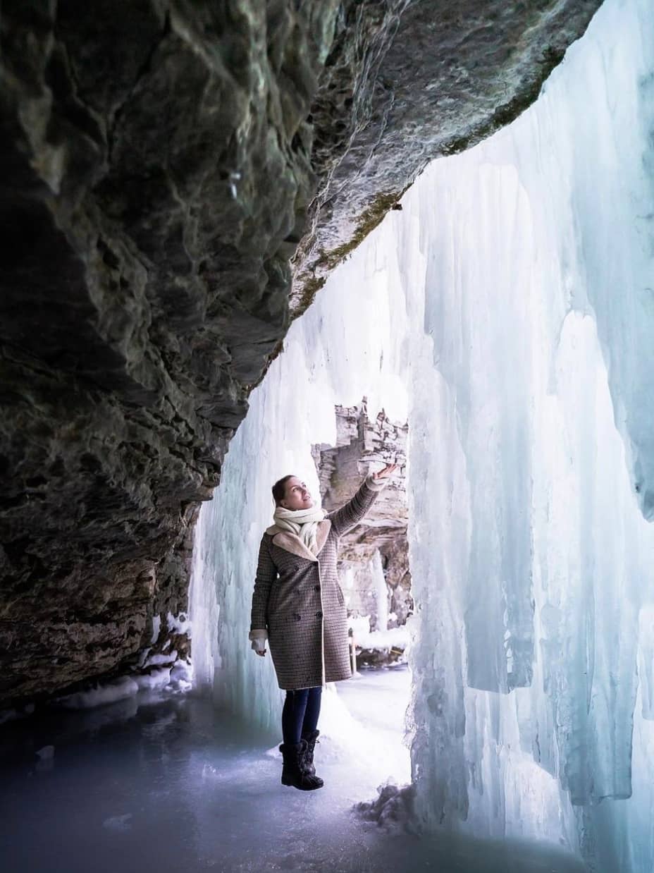 Un mur de glace impressionnant près de Québec 