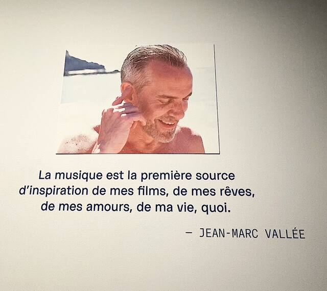 «Mixtape»: découvrez l’émouvante exposition musicale en hommage au défunt cinéaste Jean-Marc Vallée 