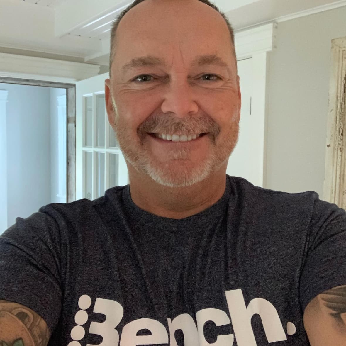 Une rare photo avec son amoureuse pour sa fête