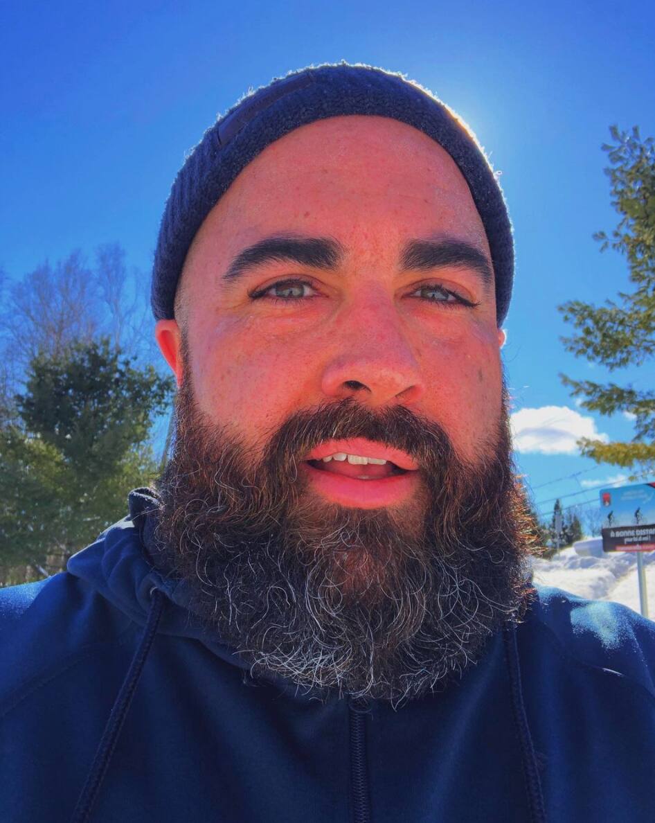 Jonathan Roberge semble avoir retrouvé l'amour