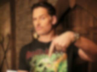 Joe Manganiello passe au blond et ça fait réagir