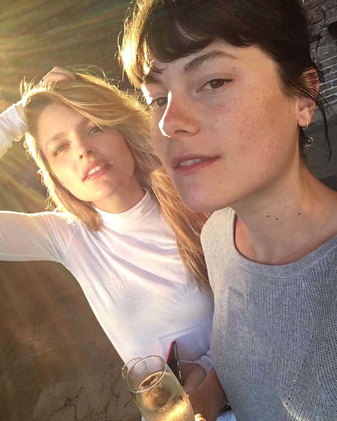 Elle souligne l'anniversaire de Julianne Côté 