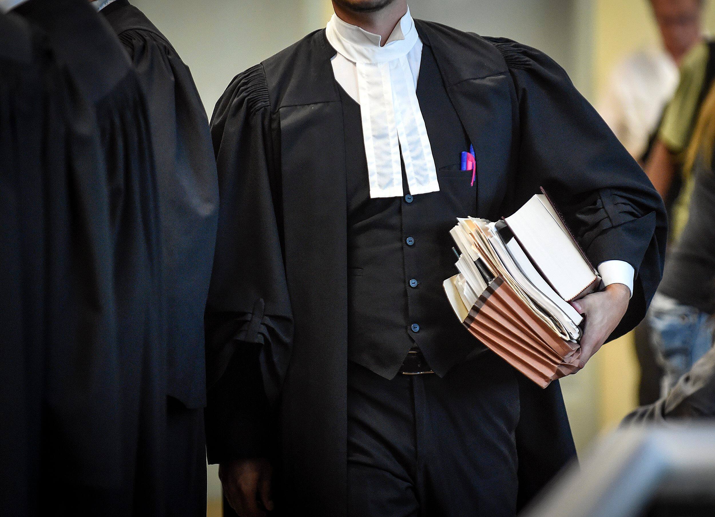 Des juristes r&eacute;pondent gratuitement aux questions