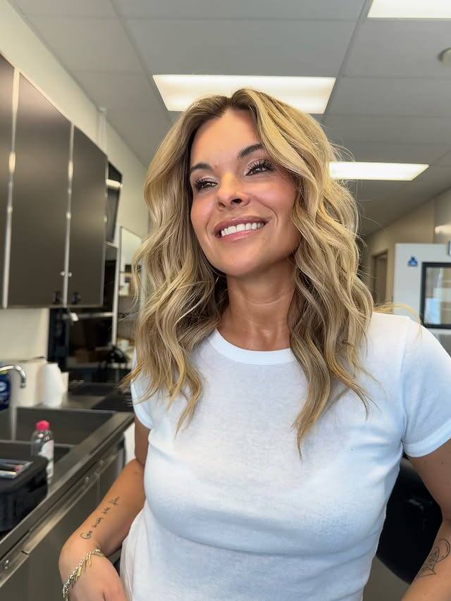 Image principale de l'article Une photo de Patrick Zabé avec sa petite-fille