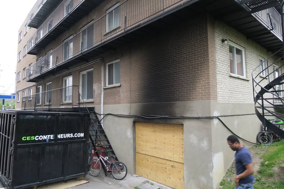 Ce bloc-appartements de l'arrondissement d'Ahuntsic-Cartierville, dont un incendie a été déclaré dans le garage le 7 avril dernier, a endommagé sévèrement le système électrique, ce qui a forcé les 40 logements à être évacués pour une durée indéterminée. En date du 21 octobre, même si le système électrique a été réparé, les locataires n'ont encore pas retrouvé leur logement en raison que le bloc ne respecte pas la certification de l'alarme d'incendie.
