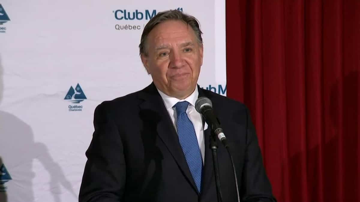 François Legault espère des assouplissements pour Noël