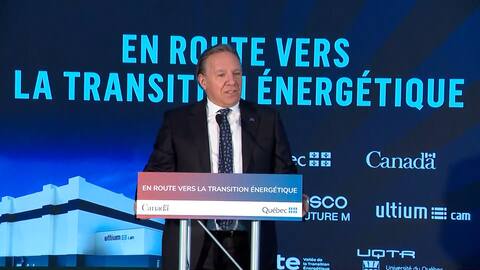 Prime Minister François Legault, announcing a $152 million loan to GM and Posco, for the construction of its Bécancour plant.