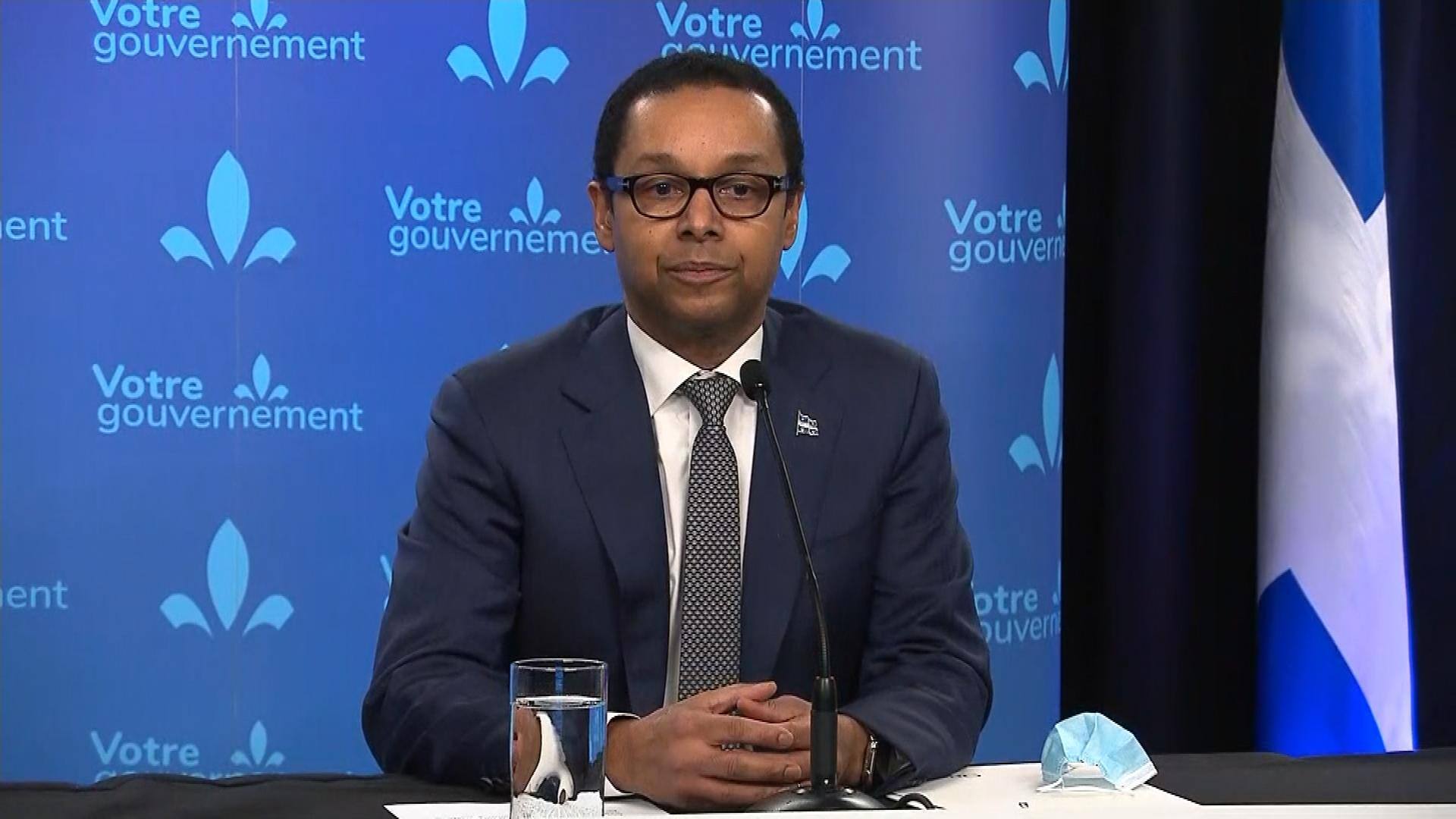 EN DIRECT | De nouvelles actions pour rejoindre les non-vaccin&eacute;s