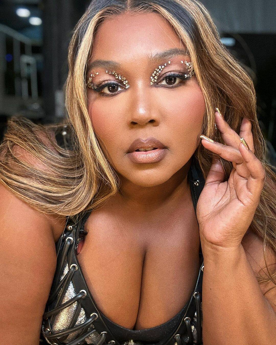 Lizzo accusée de harcèlement sexuel