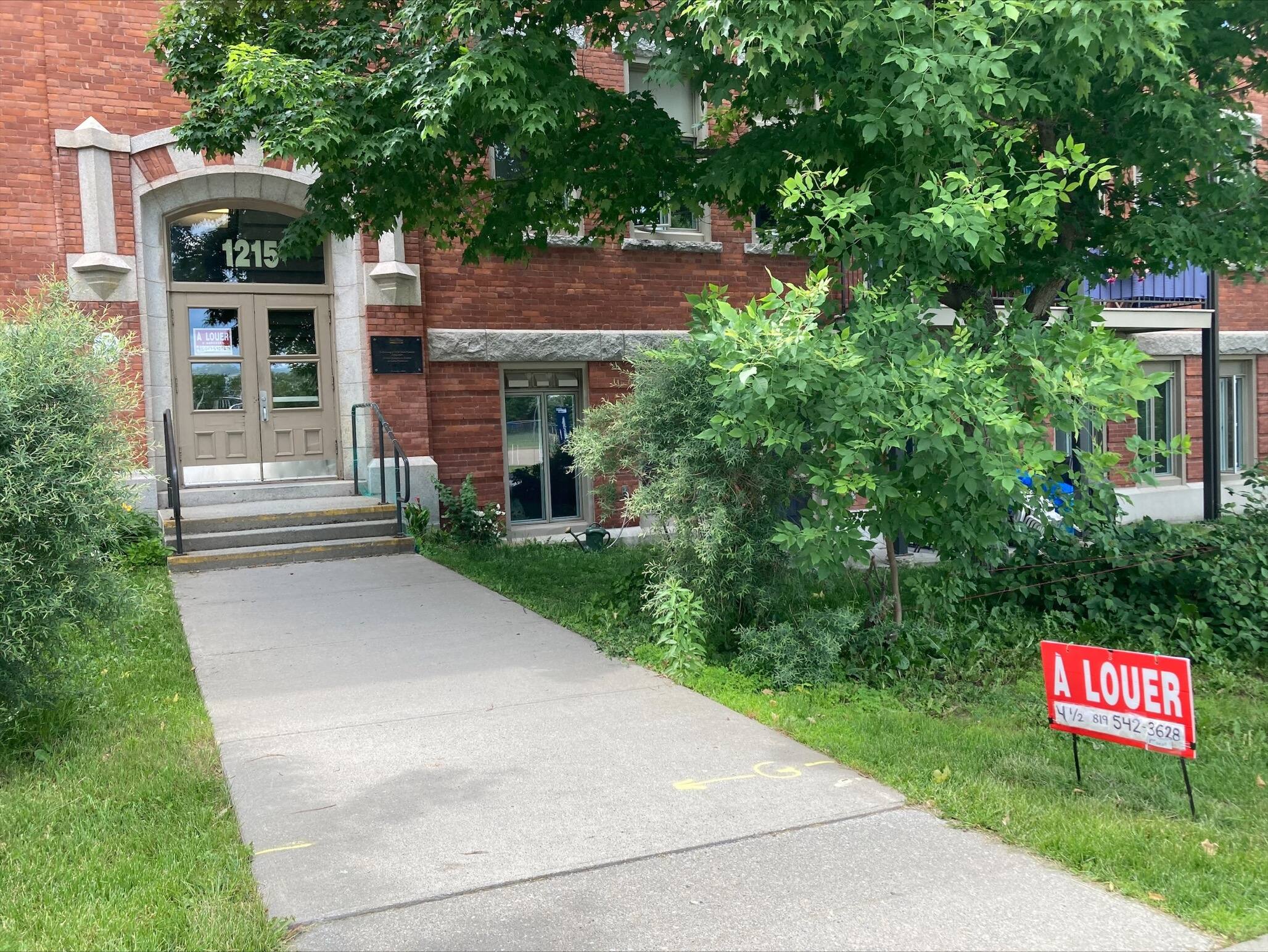 Sherbrooke Se Loger En Tant Qu Etudiant Est De Plus En Plus Difficile 24 Heures