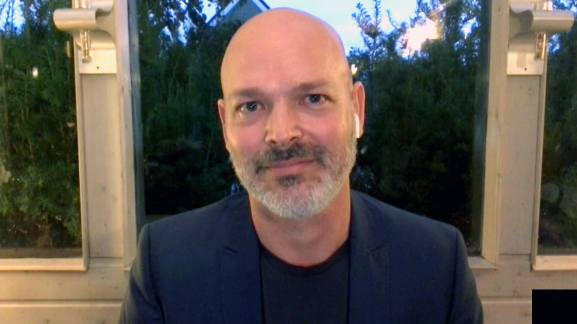 COVID-19: &laquo;La Su&egrave;de a pay&eacute; tr&egrave;s cher pour l&rsquo;approche un peu plus laxiste&raquo;