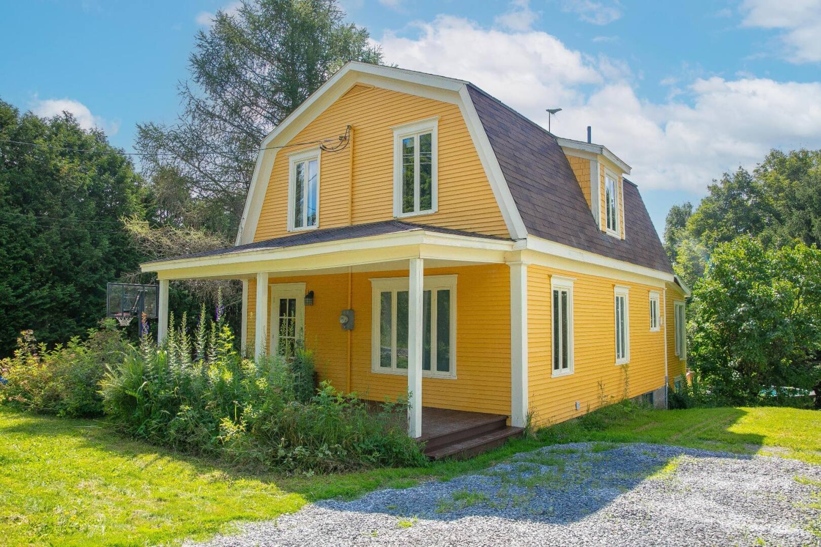 Cet humoriste vend sa jolie maison pour 365 000$