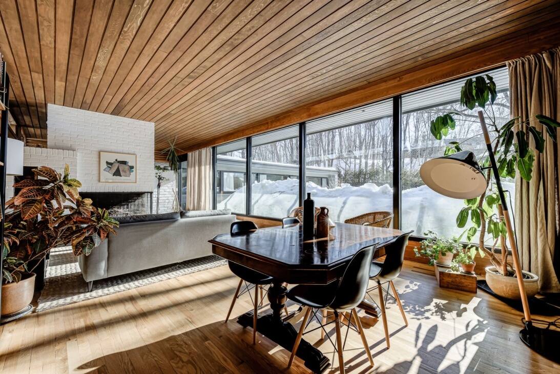 Une maison mid-century modern à 639 000$ 