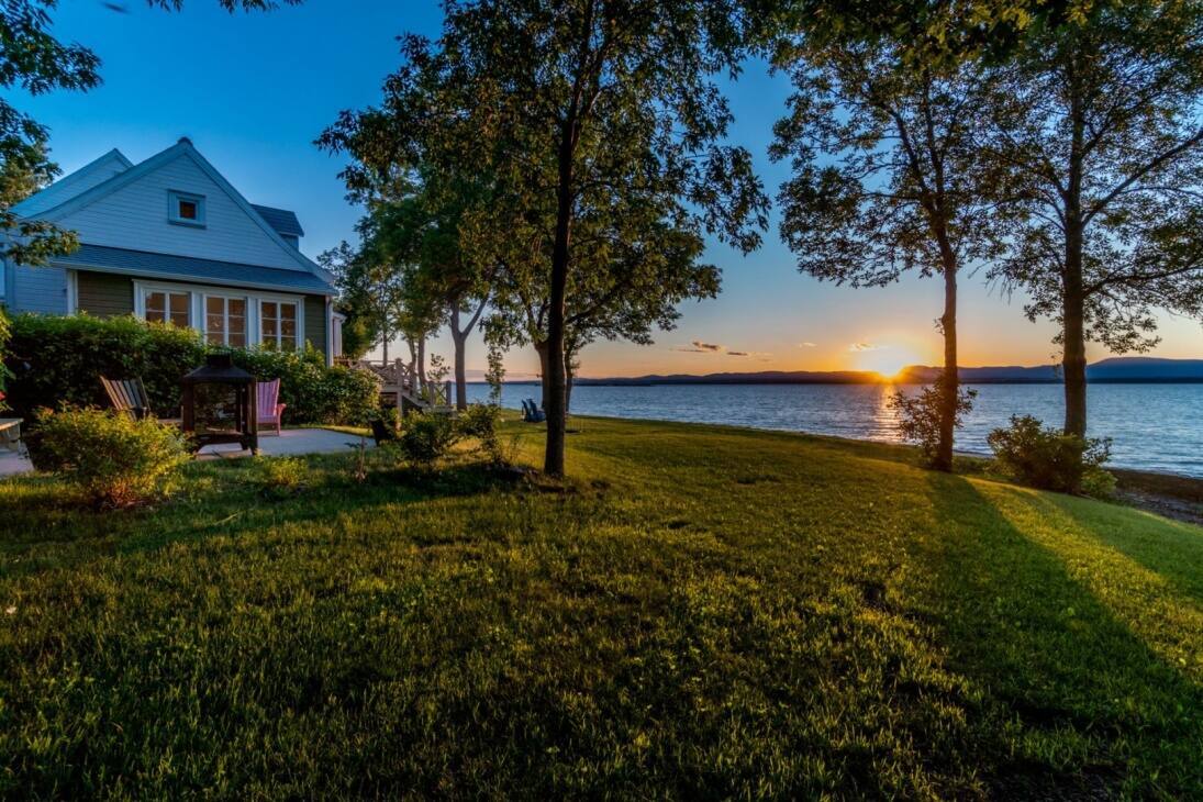 BerthiersurMer magnifique propriété ancestrale sur le bord du fleuve