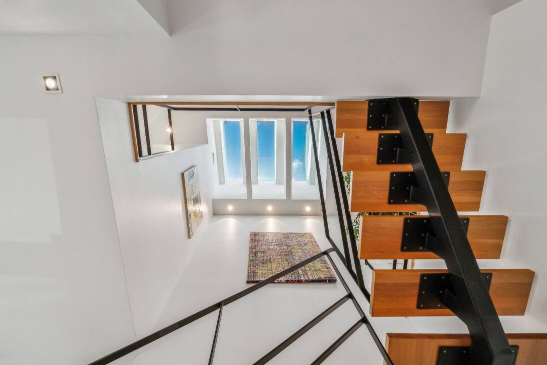 Une maison unifamiliale à revenus à vendre