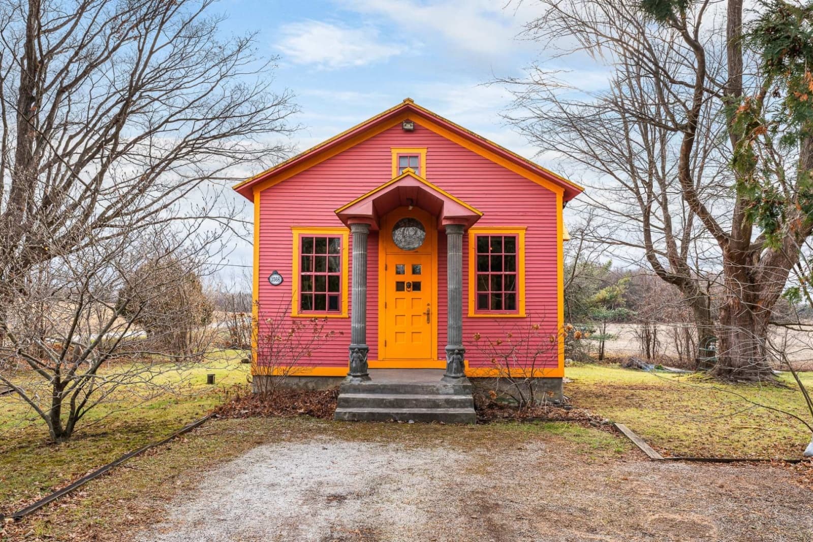 Une petite école de rang à vendre pour 289 000$