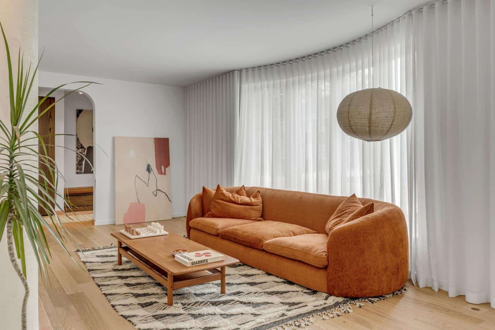 Une maison design mid-century à vendre pour 1.8M$
