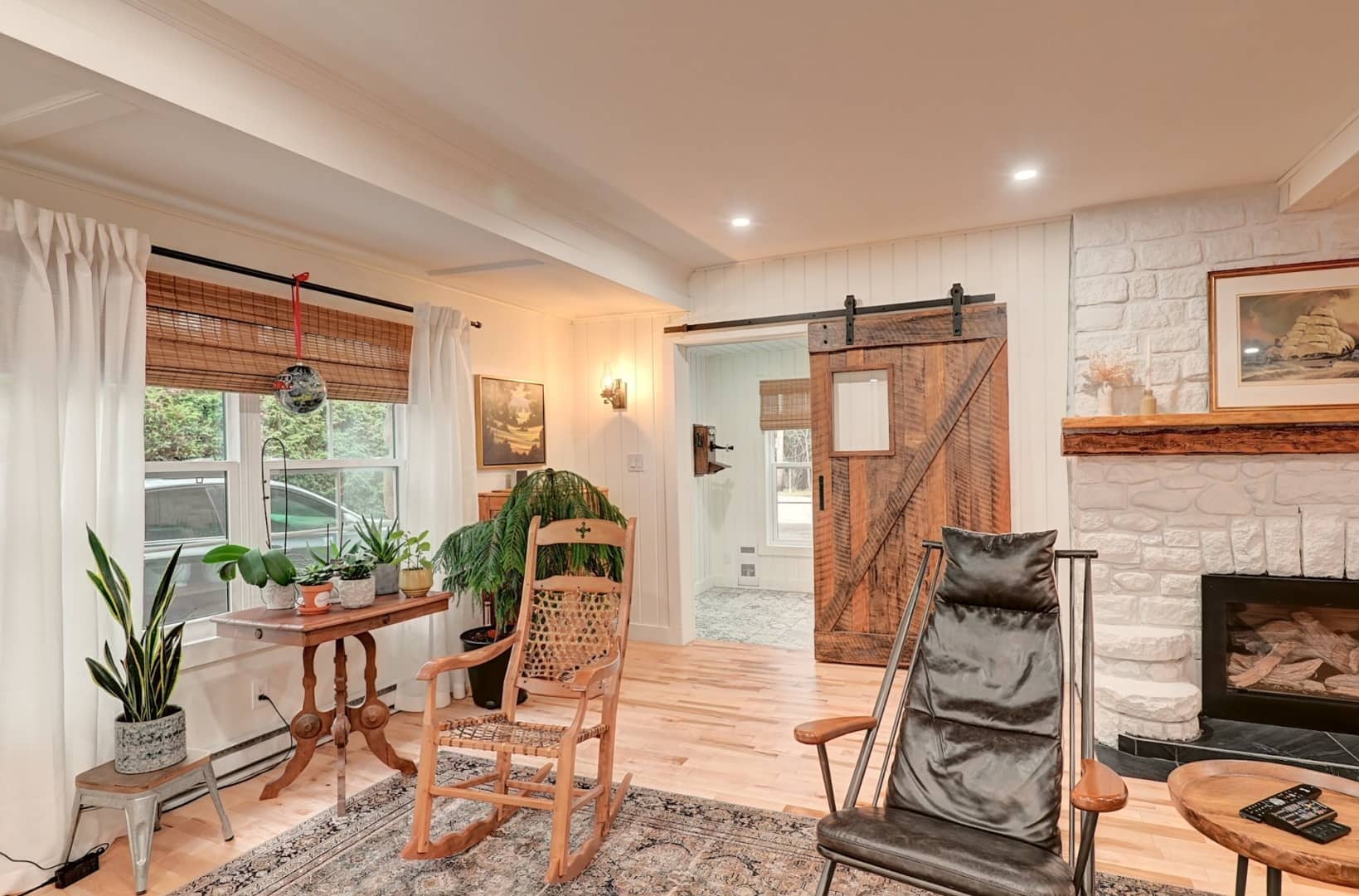 Une farm house près de l'eau à vendre pour 859k$