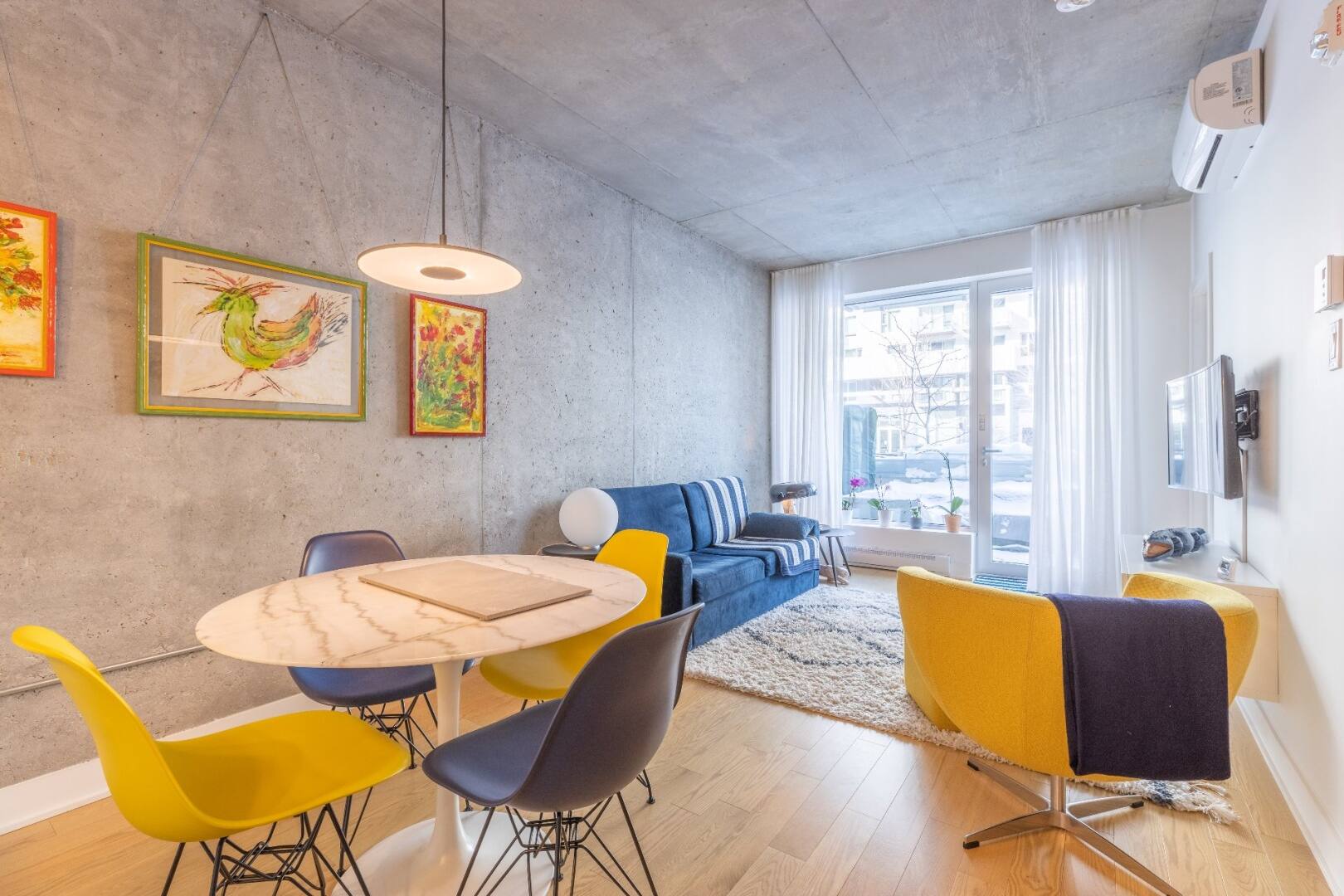 Charmant condo près des ateliers Angus à 374 800$