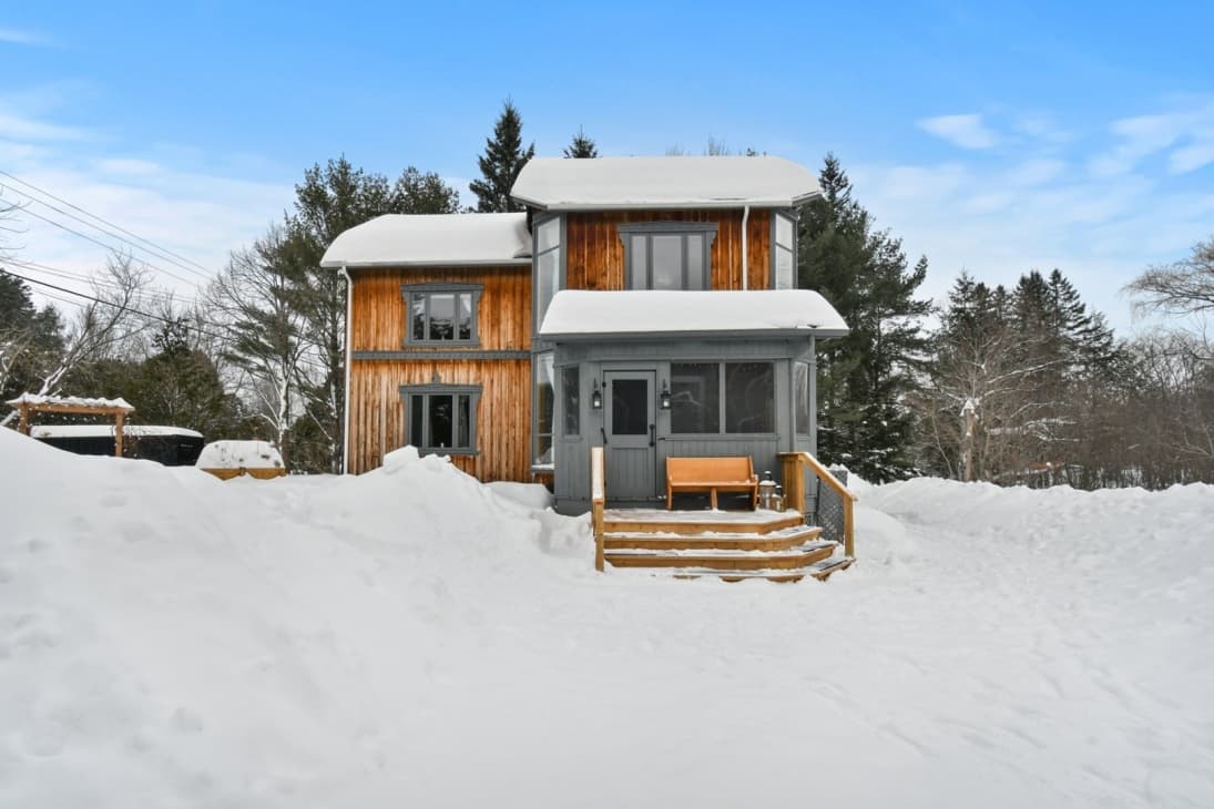 Une maison de campagne au charme rustique à vendre pour 689 000 à
