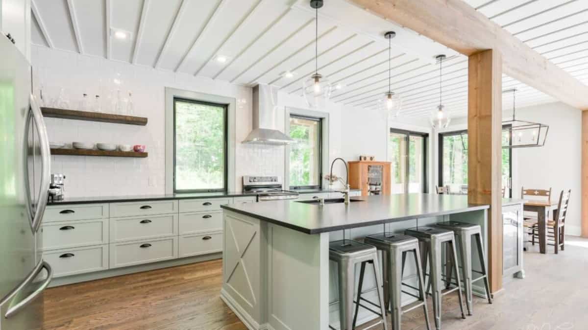 Une immense maison de style «farmhouse» moderne à faire rêver à ...
